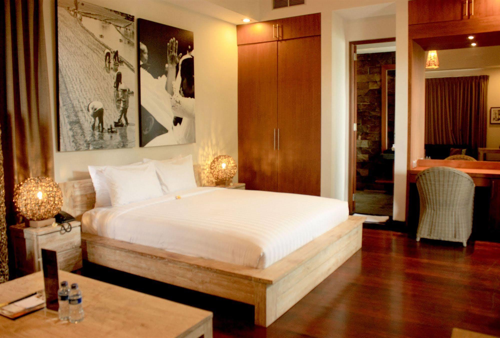 The Dipan Resort, Villas And Spa Seminyak Esterno foto