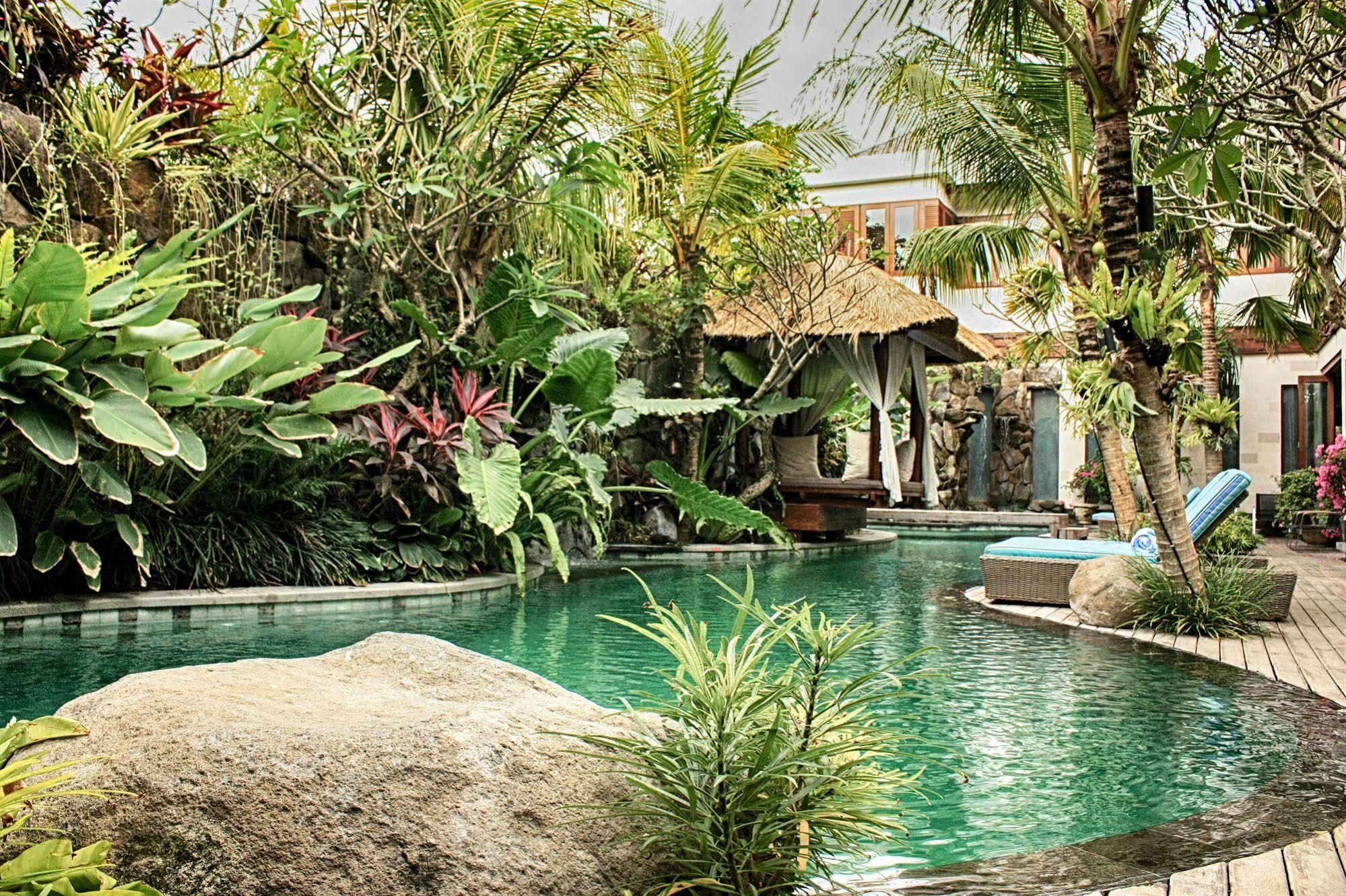 The Dipan Resort, Villas And Spa Seminyak Esterno foto