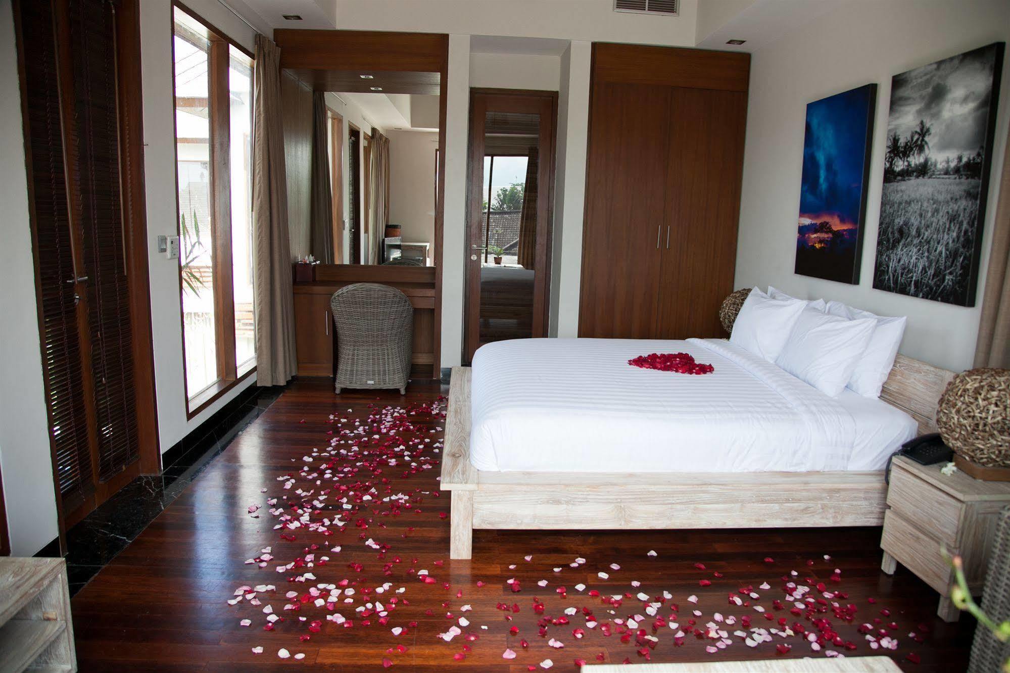 The Dipan Resort, Villas And Spa Seminyak Esterno foto